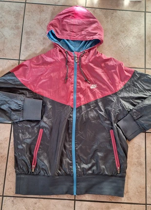 Veste Nike, marque: Nike, état: Bon état, taille: M, 11,00 €, 12,25 € Protection acheteurs incluse