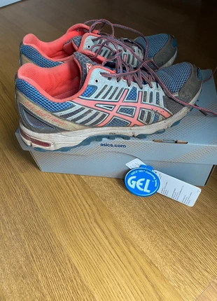 Zapatillas de trail running ASICS gel Fuji trabuco, merk: Asics, staat: Veelgebruikt, maat: 40.5, € 5,00, € 5,95 inclusief Kopersbescherming