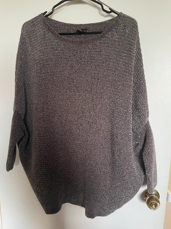 Brownish baggy sweater 1