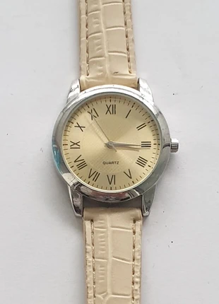 Quartz Uhr, brand: Quartz, condizioni: Ottime, taglia: 30–38 mm, €4.00, €4.90 include la Protezione acquisti