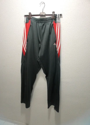 Adidas Retro Baggy Trackpants Y2K Gray & Red with White Stripes, marque: adidas, état: Très bon état, taille: L, 20,00 €, 21,70 € Protection acheteurs incluse