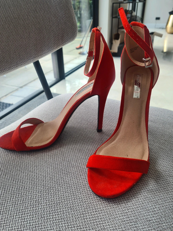 Red deals orange heels