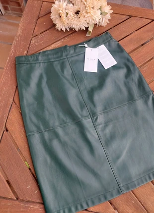 Falda piel vegana Vila Clothes, brand: Vila, condizioni: Nuovo con cartellino, taglia: L / IT 44 / EU 40, €19.00, €20.65 include la Protezione acquisti