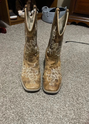cowgirl boots, brand: boot barn, condition: Good, size: 7, $15.00, $16.45 includes Buyer Protection