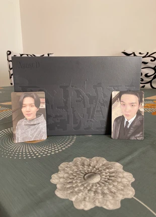 Album Complet D-Day de Suga ( BTS ), état: Comme neuf, 22,00 €, 23,80 € Protection acheteurs incluse