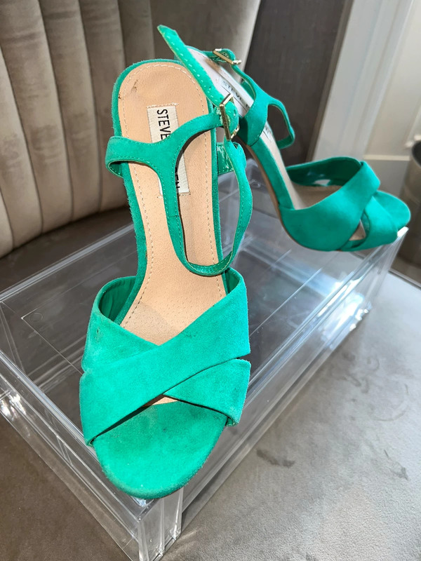 Steve madden green sandals sales
