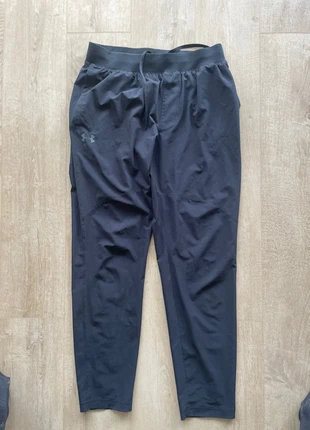 Jogging under armour, merk: Under Armour, staat: Heel goed, maat: L, € 59,00, € 62,65 inclusief Kopersbescherming