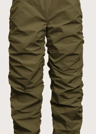 Cargo Caqui tamanho S, marca: Fashion Nova, estado: Novo com etiquetas, tamanho: S / 36 / 8, €17.00, €18.55 inclui Proteção do Comprador