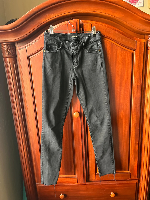 Black jeans 1