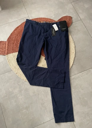 Pantalon homme guess, marque: GUESS, état: Neuf avec étiquette, taille: 4XL, 37,00 €, 39,55 € Protection acheteurs incluse