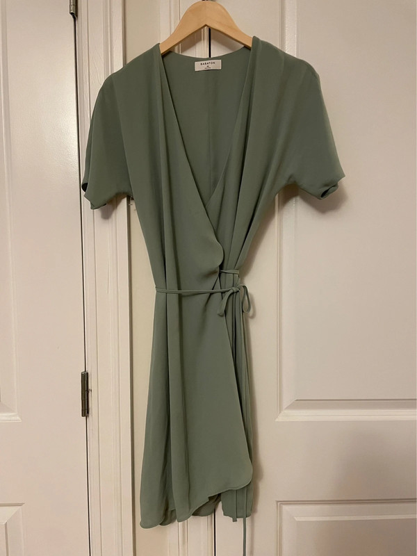 NWOT Aritzia Babaton Wallace Wrap Dress 1