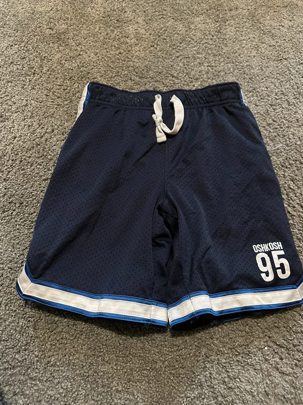 Boys size 5 shorts  1