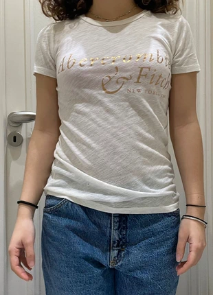 T shirt blanc Abercrombie and Fitch XS, marca: Abercrombie & Fitch, estado: Nuevo sin etiquetas, tamaño: XS / 34 / 6, 3,00 €, 3,85 € Protección al comprador incluida