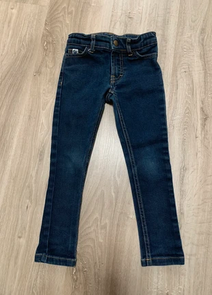 Jean #perpete 4ans, merk: perpete, staat: Heel goed, maat: 4 jaar / 104 cm, € 30,00, € 32,20 inclusief Kopersbescherming