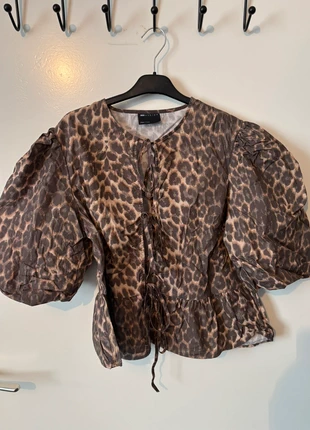 Panterprint Blouse, marque: ASOS, état: Bon état, taille: M / 38 / 10, 7,00 €, 8,05 € Protection acheteurs incluse