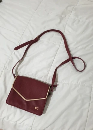 Mini bag Carpisa bordeaux 🕊, marque: Vintage Dressing, état: Très bon état, 7,00 €, 8,05 € Protection acheteurs incluse