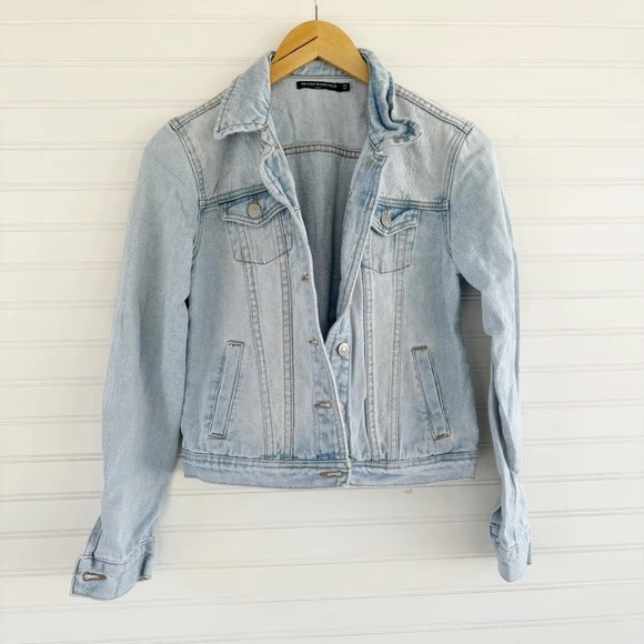 Brandy Melville Jean Jacket Size Small 1