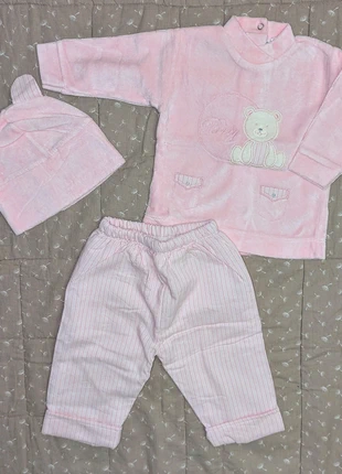 Pyjama 3 pièces taille 6 mois, marque: sansnom., état: Très bon état, taille: 6-9 mois / 68 cm, 1,20 €, 1,96 € Protection acheteurs incluse