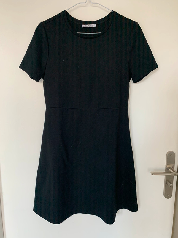 Robe Zara noire - Vinted