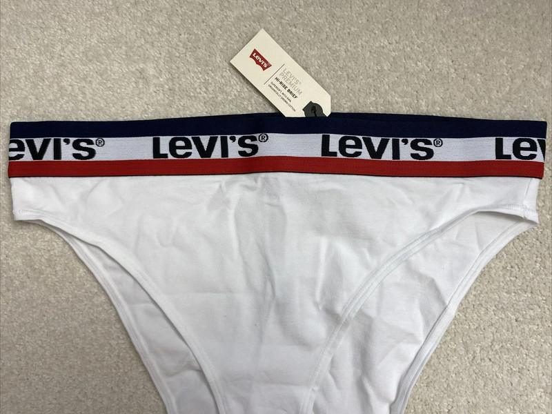 Levis top innerwear company