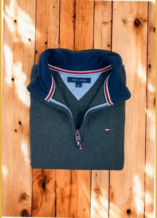 Pull 1/4 Zip, Halfzip Tommy Hilfiger Gris foncé / Col camionneur / Logo brodé / Taille M Homme, brand: Tommy Hilfiger, condizioni: Ottime, taglia: M, €35.00, €37.45 include la Protezione acquisti Pro