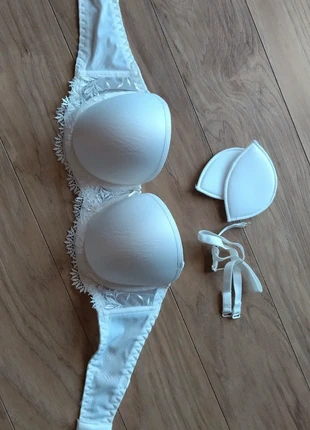 Soutien gorge neuf, marque: Gorteks, état: Neuf sans étiquette, taille: 100D, 15,00 €, 16,45 € Protection acheteurs incluse