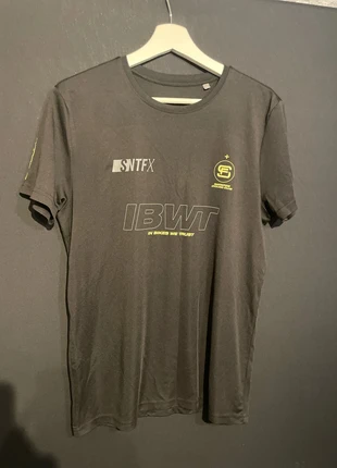 Santafixie sportshirt maat M, brand: santafixie, condizioni: Buone, taglia: M, €15.00, €16.45 include la Protezione acquisti