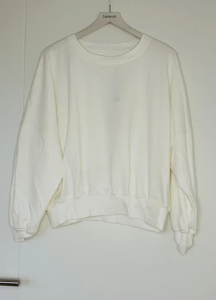 Oversize Sweat Luna in creme weiß von Zhrill Gr S NEU, merk: Zhrill, staat: Nieuw met prijskaartje, maat: S / 36 / 8, € 25,00, € 26,95 inclusief Kopersbescherming