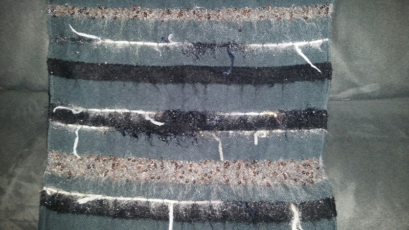 Écharpe laine mohair fils argentés, sequins franges neuve 4