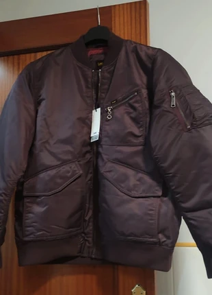 Bomber hombre Lee talla L color velvet beet, marque: Lee, état: Neuf avec étiquette, taille: L, 74,95 €, 79,40 € Protection acheteurs incluse