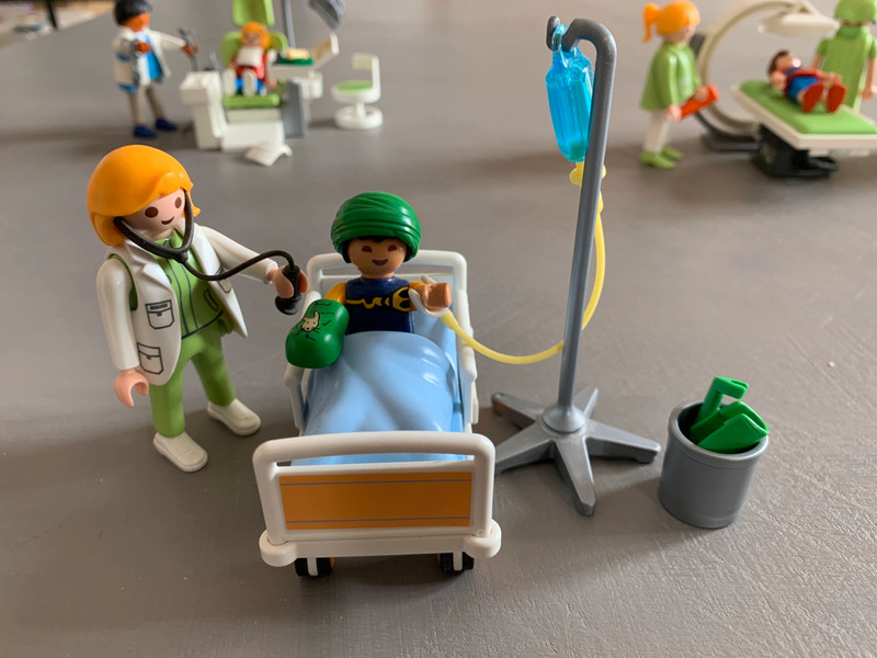 Playmobil City Life 6661 Hospital Doctor Child