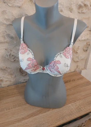 Soutien gorge 85e, marque: Gorteks, état: Neuf sans étiquette, taille: 85E, 10,00 €, 11,20 € Protection acheteurs incluse