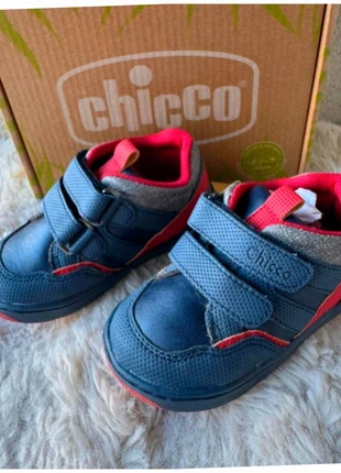 Chicco baskets a scratch garçon bleu & rouge – pointure 21 neuf, marque: Chicco, état: Neuf avec étiquette, taille: 21, 12,00 €, 13,30 € Protection acheteurs incluse