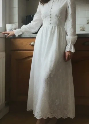 Robe Longue Blanche Broderies Anglaises Vintage Style Col Montant Manches Bouffan, marque: Hopo, état: Très bon état, taille: S / 36 / 8, 45,99 €, 48,99 € Protection acheteurs (Pro) incluse