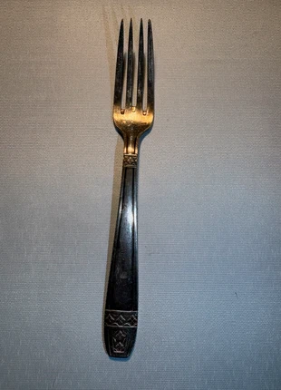 Fourchette ancienne métal argenté poinçon 60G motif art déco, marke: Silver, zustand: Sehr gut, 15,00 €, 16,45 € inklusive Vinted-Käuferschutz