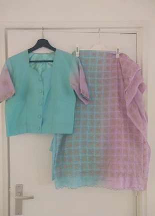 Baby blue with lila Saree/ Blouse-44, brand: saree, condizioni: Ottime, taglia: XXL / IT 48 / EU 44, €24.99, €26.94 include la Protezione acquisti