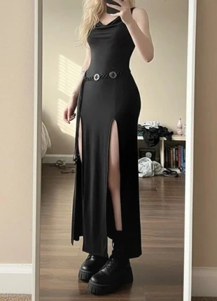 Robe longue noire fendue – Style audacieux & ultra tendance 🖤, marke: Nana, zustand: Sehr gut, größe: S / 36 / 8, 44,95 €, 47,90 € inklusive Vinted-Käuferschutz