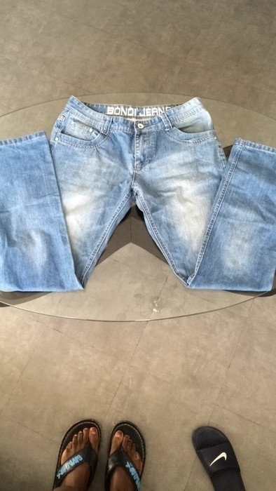 Jeans pour homme taille 34. 3