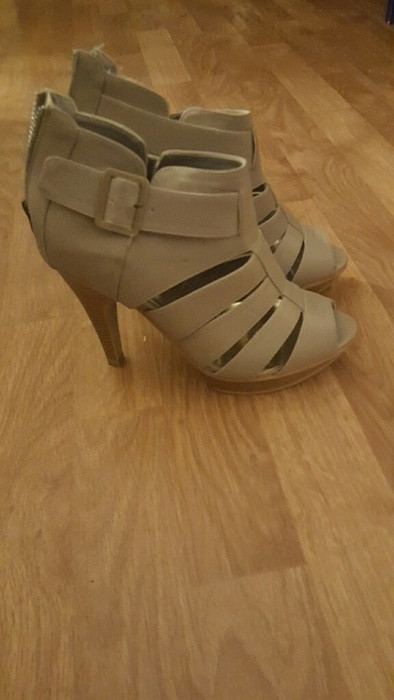 Chaussures a talons 2