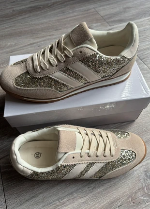 Baskets Erynn beige pailletées dorées neuves – style rétro chic, taille 38, brand: ERYNN, condition: New with tags, size: 38, €25.00, €26.95 includes Buyer Protection