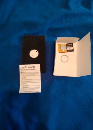 Traker bluetooth, brand: no brend, condizioni: Ottime, €5.00, €5.95 include la Protezione acquisti