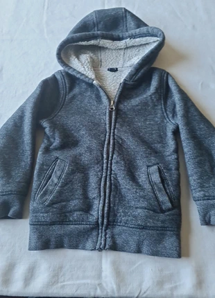 Veste moutmout, brand: Kiabi, condizioni: Ottime, taglia: 5 anni / 110 cm, €2.00, €2.80 include la Protezione acquisti