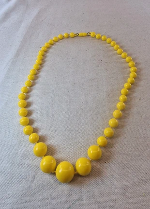 True vintage Kette Halskette Gelb Plaste Perlenkette Kunststoff Retro midcentury Rockabilly 60er, merk: true vintage, staat: Goed, € 12,00, € 13,30 inclusief Kopersbescherming