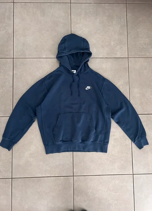 Pull Nike bleu marine – taille M, marque: Nike, état: Très bon état, taille: M, 15,00 €, 16,45 € Protection acheteurs incluse