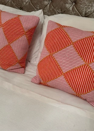 2 x lucky charm diamond cushions 45 x45 cm, brand: George at ASDA, condition: Very good, size: 45 x 45 cm, £10.00, £11.20 includes Buyer Protection