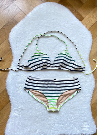 Obrázek k inzerátu: Ombré Stripe swim set from J Crew size XS