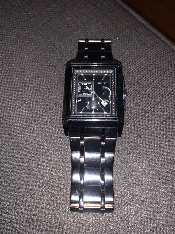 Montre DKNY noir Vinted