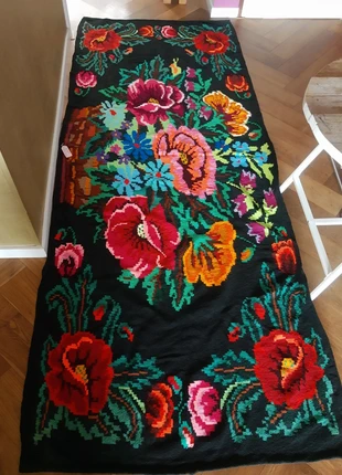 Prachtig vintage retro wollen handgeknoopt handgeverfd rozenkelim vloerkleed wandkleed, 114 x 296 cm, merk: Artisan, staat: Heel goed, € 399,00, € 419,65 inclusief Kopersbescherming