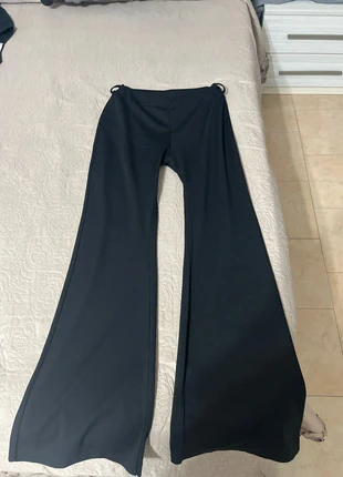 Pantalone a zampa, état: Très bon état, taille: Taille unique, 2,50 €, 3,33 € Protection acheteurs incluse