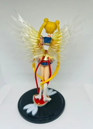 günstige Sailormoon Figur mit Ständer + Zauberstab + Flügel, brand: Kuromi, condizioni: Nuovo senza cartellino, taglia: M, €3.00, €3.85 include la Protezione acquisti